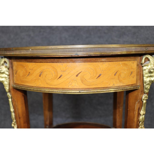 French Louis XV Style Bronze Mounted Rams Head Marble Top End Table For Sale - Image 4 of 10