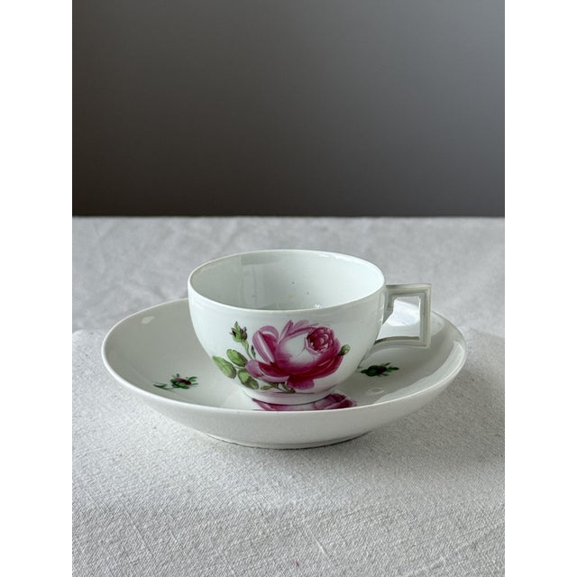 Porcelain Cup & Saucer from Meissen Porcelain, 1700s, Set of 2 For Sale - Image 3 of 7