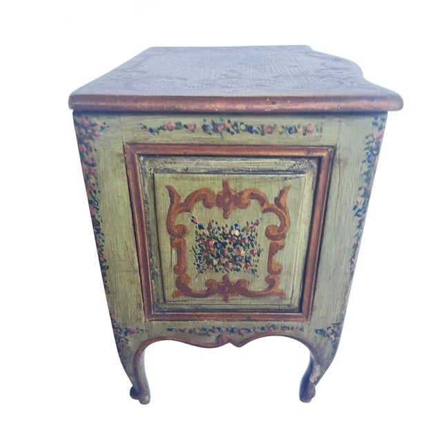 19th Century 19th Century Florentine Table Top Chest For Sale - Image 5 of 6