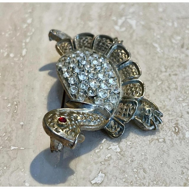 Vintage Rhinestone Turtle Brooch For Sale - Image 4 of 12