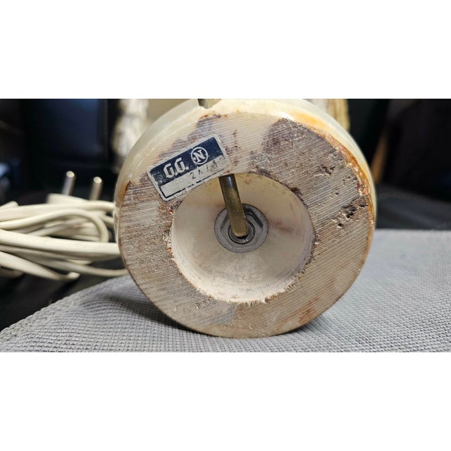 Beige Onyx Table Lamp, 1950s-1970s For Sale - Image 8 of 9