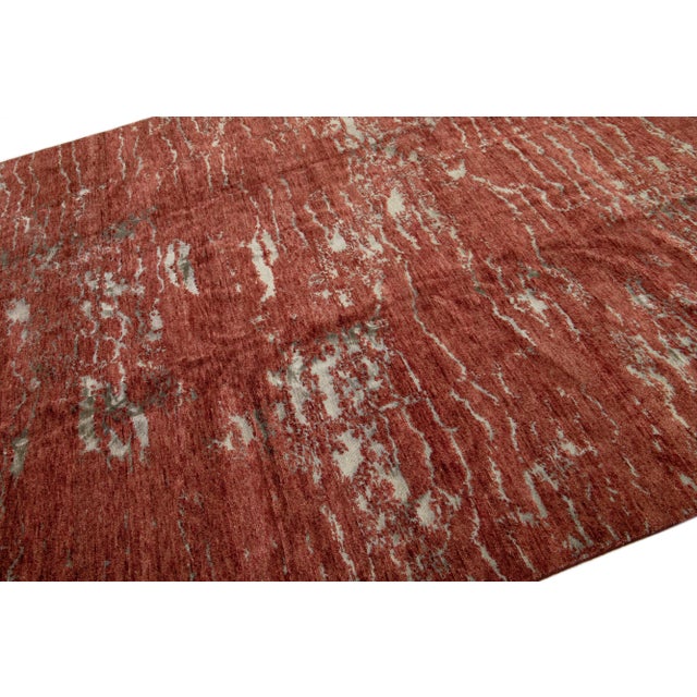 2010s Handmade Abstract Copper Modern Wool & Silk Rug For Sale In New York - Image 6 of 7