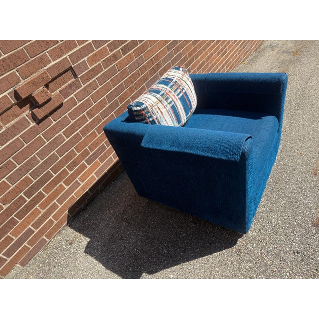 1970s Century Modern Blue Chenille Club Lounge Chair by Levitz Furniture For Sale - Image 6 of 17