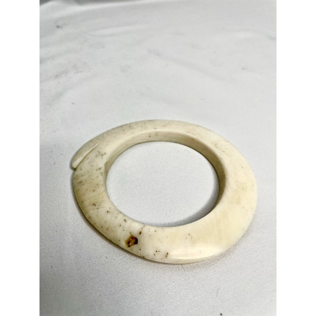 Metal Antique Mounted New Guinea Abelam Currency Shell Rings- a Set of 3 For Sale - Image 7 of 12
