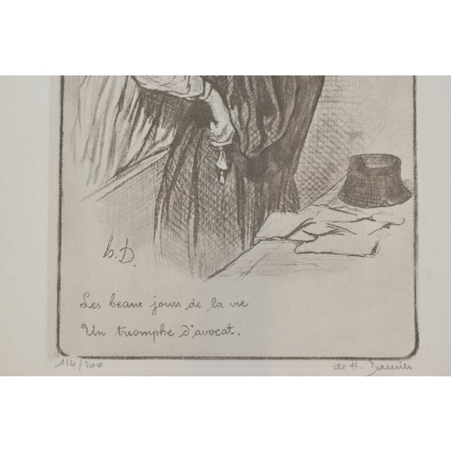 Un triomphe d'avocat, Honore Daumier, Circa 1855, Lithograph Under Glass For Sale - Image 5 of 6