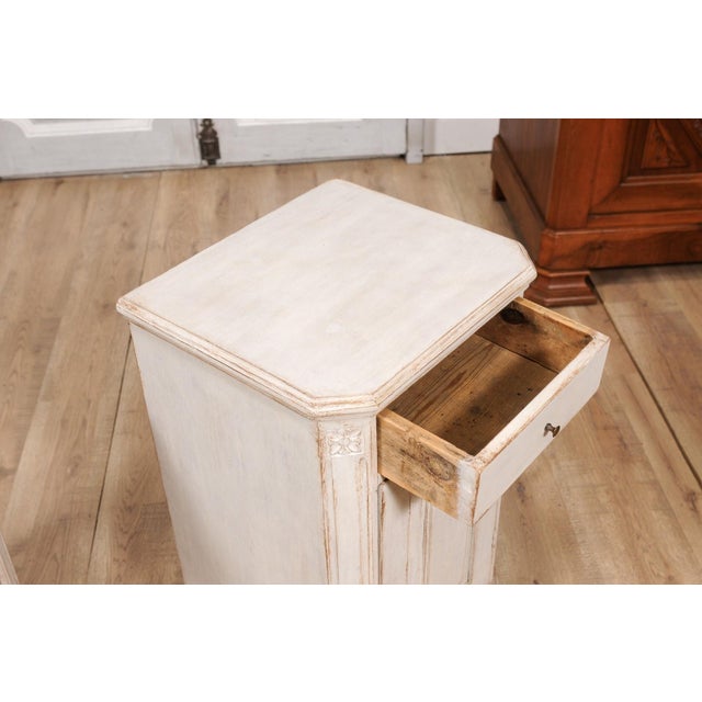 Swedish Gustavian 1880s Light Gray Nightstands with Drawers and Doors - A Pair For Sale - Image 12 of 12