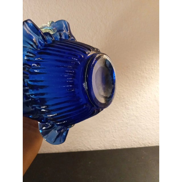 GORGEOUS Vintage 6" Ruffled Cobalt Blue Basket Vase. This vintage vase is a stunning addition to any home decor. With a...