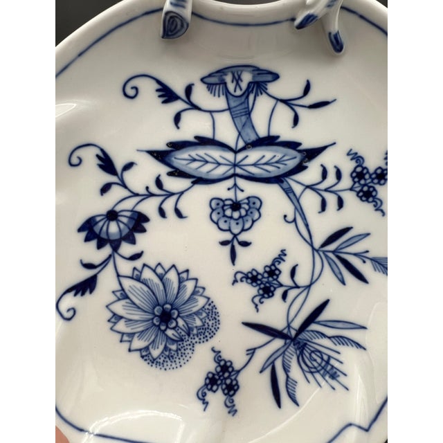 Meissen Blue Onion Leaf Dish Vintage Collectible For Sale - Image 11 of 12