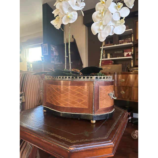 Antique French Marquetry Jardinière With Brass Pierced Gallery & Ormolu Details, 19th Century For Sale - Image 4 of 4