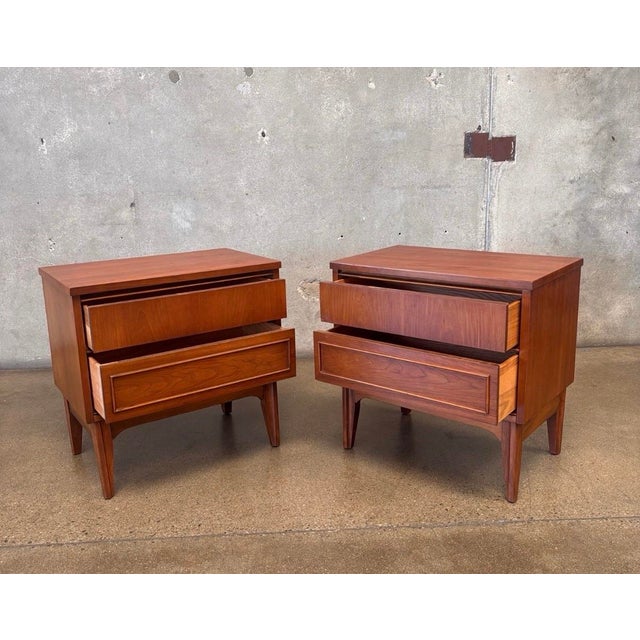 1960s MCM Vintage Walnut Nightstands, Pair For Sale - Image 5 of 5