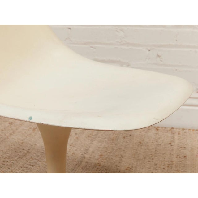 Mid 20th Century Single Tulip Chair For Sale In Los Angeles - Image 6 of 11