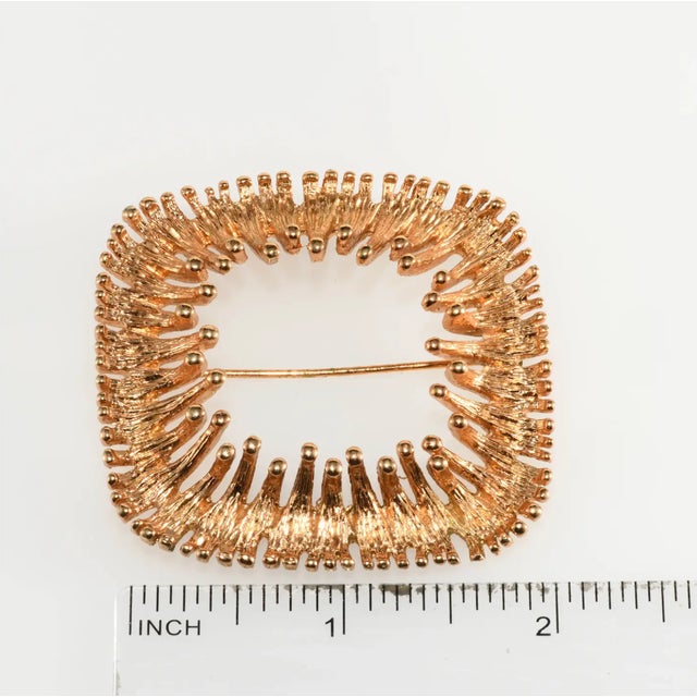Brutalist Vintage Napier Brooch Brutalist Gold-Plated Modernist Style For Sale - Image 3 of 4
