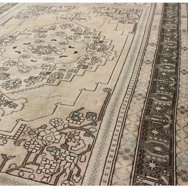 Antique White Vintage Turkish Oushak Rug With Center Medallion Design in Earthy Colors For Sale - Image 8 of 10