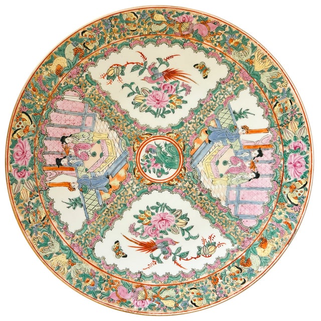 Add magnificent scale and a classic Chinoiserie touch to your space with this vintage 16.25-inch Chinese export porcelain...