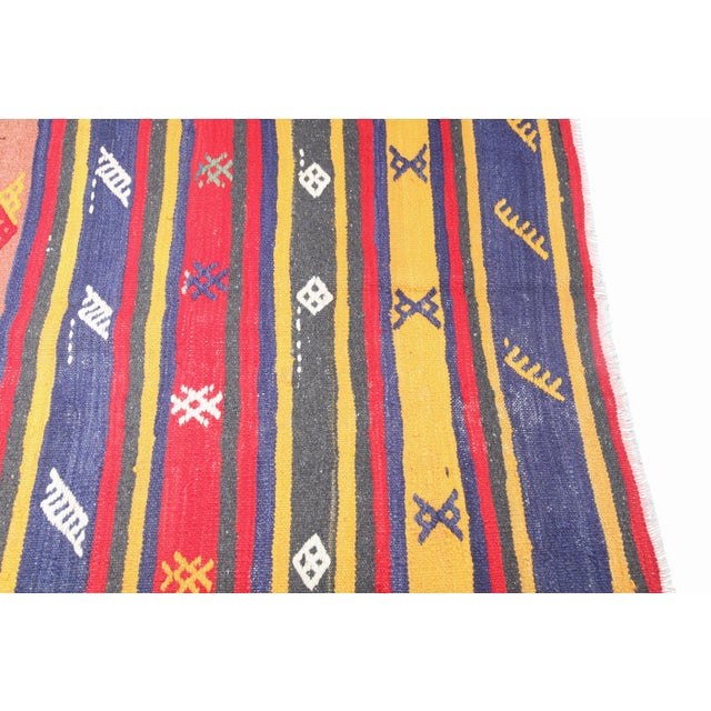 1970s 1970s Vintage Kilim Rug - 4' 2'' X 7' 7'' For Sale - Image 5 of 12