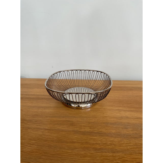 Mid-Century Modern Mid-Century Silver Plated Bread Basket - Attributed to Gorham For Sale - Image 3 of 12