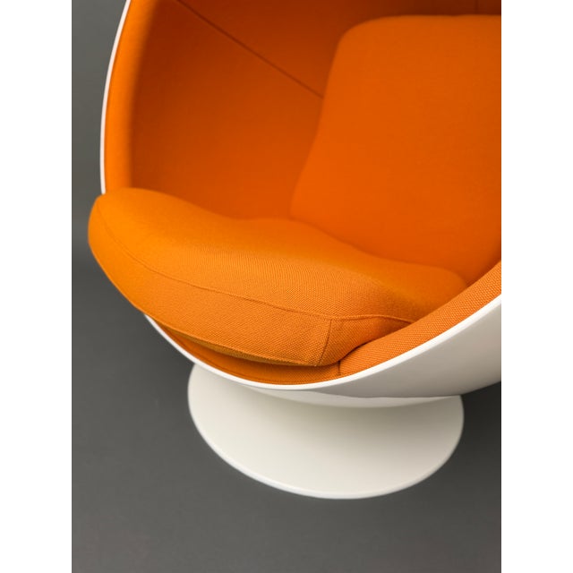 Ball Chair in White and Orange by Eero Aarnio for Asko, Finland, 1960s For Sale - Image 12 of 18
