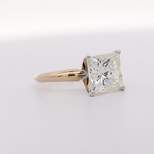 Gia Certified 5.13 Carat Princess Cut M/Si2 Diamond Solitaire Engagement Ring For Sale In Miami - Image 6 of 8