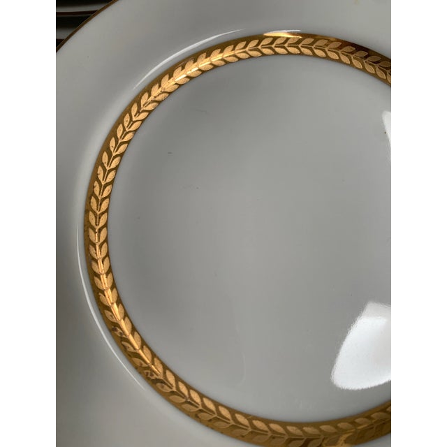 White Retroneu Imperial Gold 22k Dinner Set - 65 Pieces For Sale - Image 8 of 9