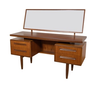 Mid-Century Teak Dressing Table by Victor Wilkins for G-Plan, United Knigdom, 1960s For Sale