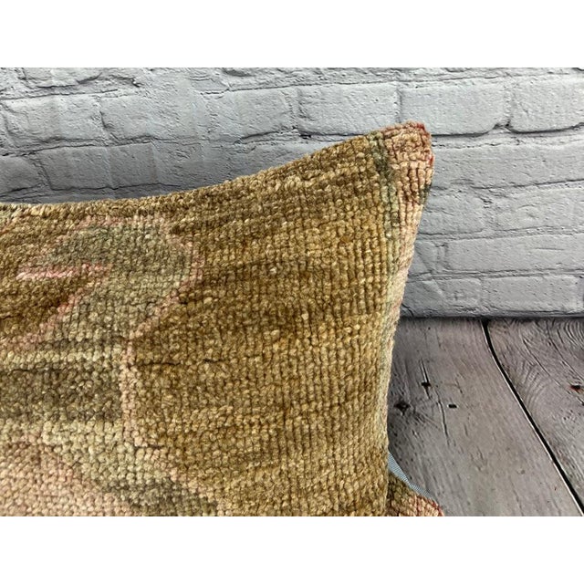 Turkish 16 x 24 Rug Pillow Ottoman Luminex Turkish Pillow Cushion Cover For Sale - Image 3 of 4