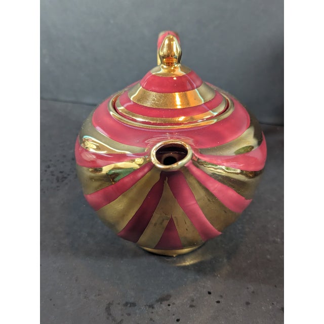 1950s Mid-Century Modern Arthur Wood Striped Aladdin Tea Pot, England For Sale - Image 4 of 9