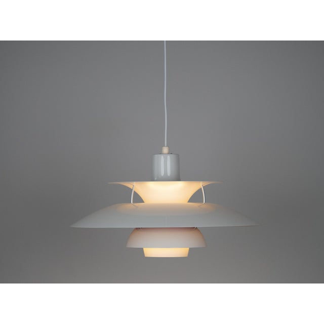 The ph 5 lamp is an icon of danish design that has gained immense popularity worldwide. Designed by the renowned designer...