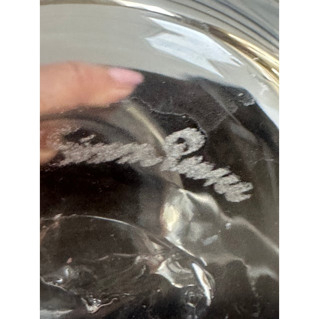 Minimalism 1980s Signed Simon Pierce Shelburne Clear Hand-Blown Glass Pitcher With Handle and Pour Spout 6.6" Tall Set of Two(2) For Sale - Image 3 of 10