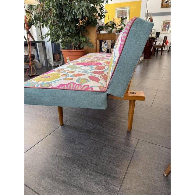 1960s Mid-Century Modern Daybed by Miroslav Navratil for Interier Praha, 1962 For Sale - Image 5 of 9