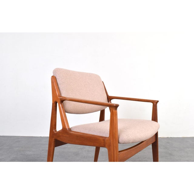 Beige Mid-Century Modern Ella Armchair in Teak and Wool by Arne Vodder for Vamo Sønderborg, 1960s For Sale - Image 8 of 13