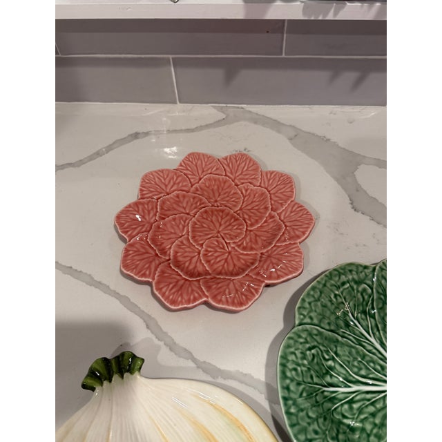 Collection of Five Plates Including Bordallo Pinheiro Cabbage Ware For Sale - Image 12 of 12