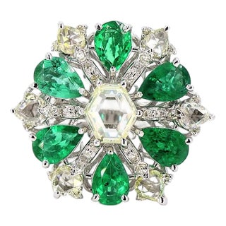 1.45 Carat Round Brilliant Cut Diamond Emerald Gold Ring, Size 6.5 For Sale