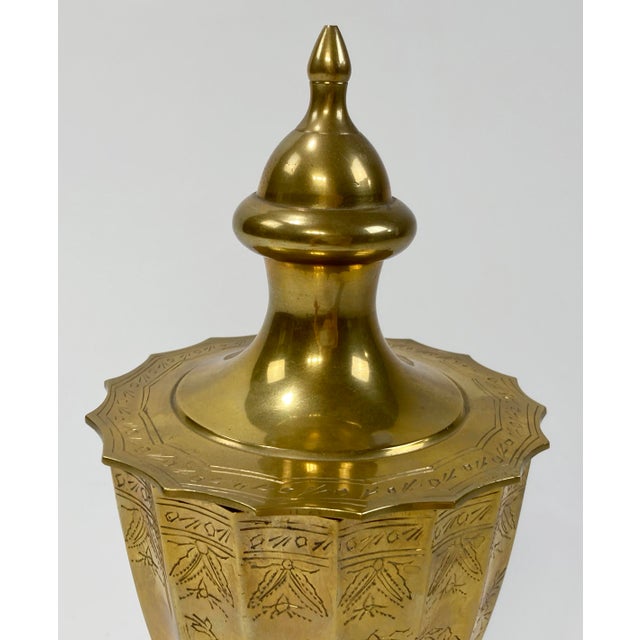 Vintage Neo-Classical Style Lidded Etched Brass Urn For Sale In Kansas City - Image 6 of 8