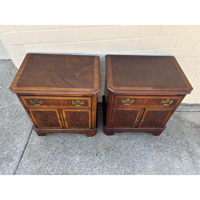 Chippendale Pair of Drexel Heritage Heirloom Collection Chippendale-Style Nightstands Featuring Mahogany Wood and Brass Hardware For Sale - Image 3 of 9