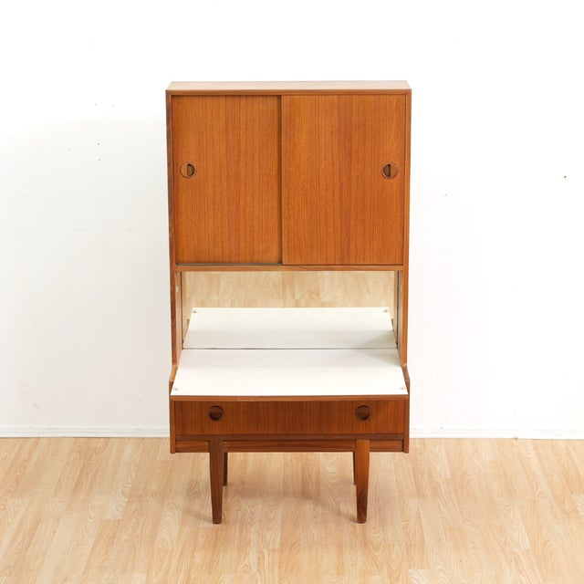 1960s Mid Century Liquor Cabinet Wall Unit by Turnidge of London For Sale - Image 5 of 10