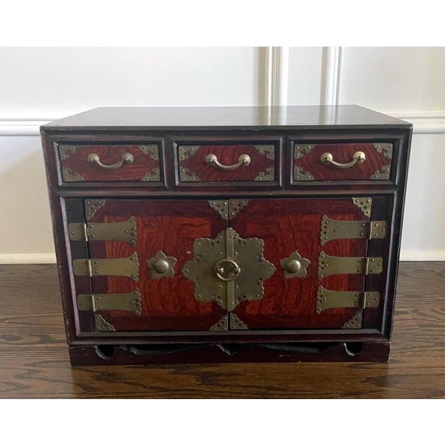 19th Century Small Korean Cabinet With Drawers Gakkesuri Joseon Dynasty For Sale - Image 5 of 12
