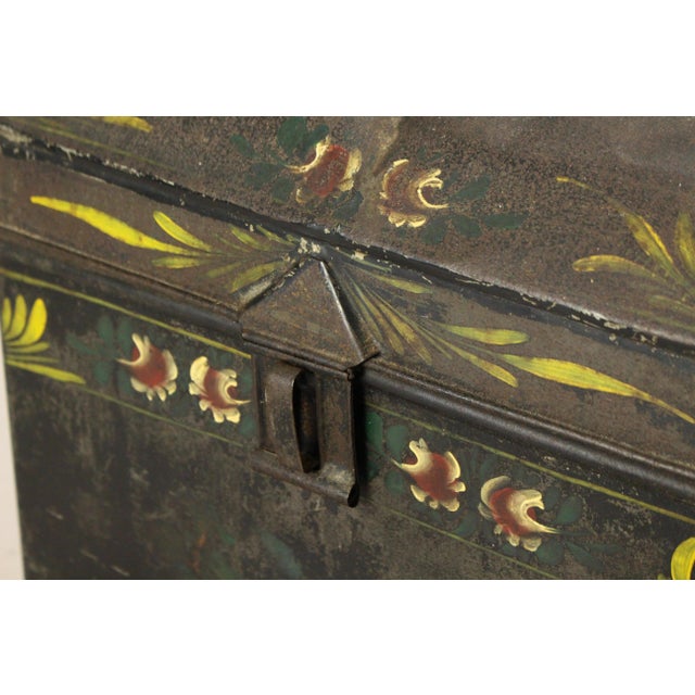 Black 1850's Tin Toleware Chest Box W Latch, Hand Painted, Pennsylvania Folk Art For Sale - Image 8 of 15