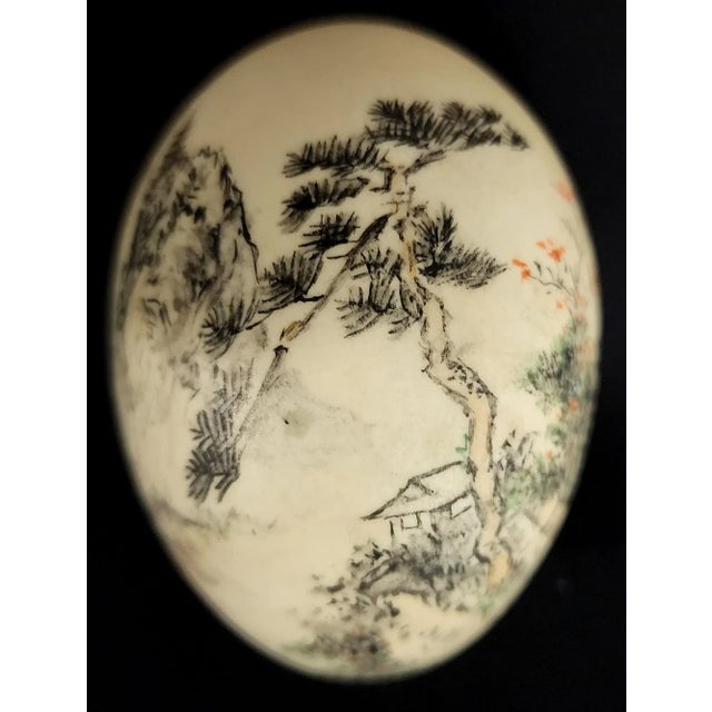 Beautiful Chinese Vintage Hand-Painted Natural Egg For Sale In Los Angeles - Image 6 of 11