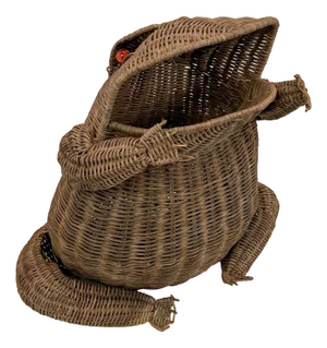 Mid-Century Vintage Rattan Frog Magazine Holder, 1970s