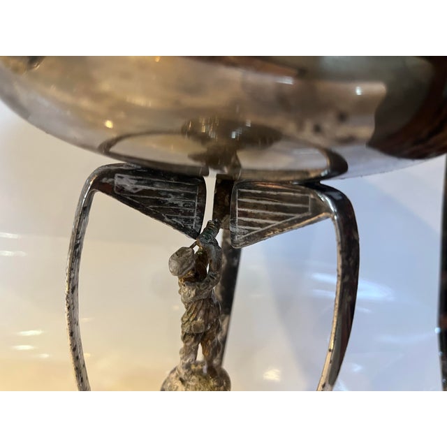 1190’s Silverplate Par 3 Golf Trophy With Golfer at Center and Golf Clubs Ad Base for the Cup For Sale In Philadelphia - Image 6 of 9