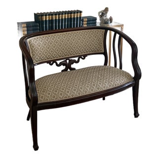 Vintage Victorian-Style Mahogany Upholstered Settee For Sale