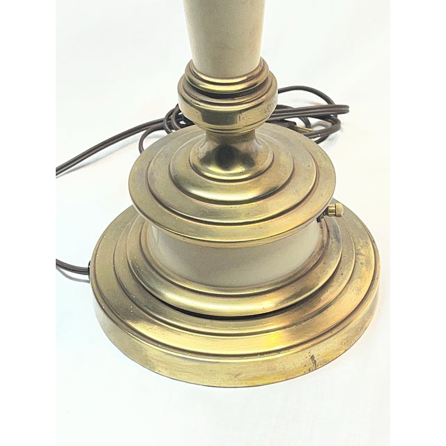 Brass Vintage Stiffel Hollywood Regency Brass & Ivory Enamel Pineapple Table Lamp No For Sale - Image 8 of 13
