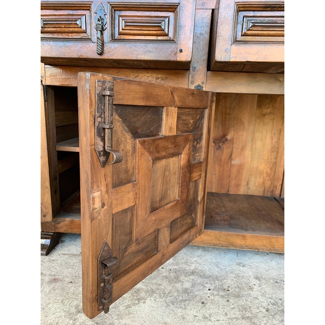 Late 19th Century Catalan Spanish Baroque Carved Oak Tuscan Credenza For Sale In Miami - Image 6 of 12