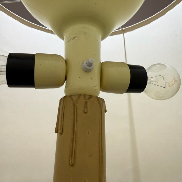 Gold Large Italian Florentine Floor Lamp in Gilded Wood, 1960s For Sale - Image 8 of 12
