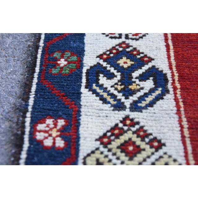 1980s Turkish Vintage Luxury Traditional Hand Knotted Oushak Rug For Sale - Image 12 of 13