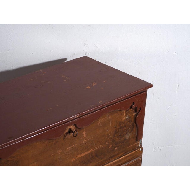 European Chest in Pine For Sale - Image 3 of 14