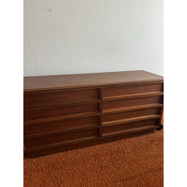 1960s Brown Saltman Mid-Century Low Boy Walnut Dresser, Attributed For Sale In Los Angeles - Image 6 of 7
