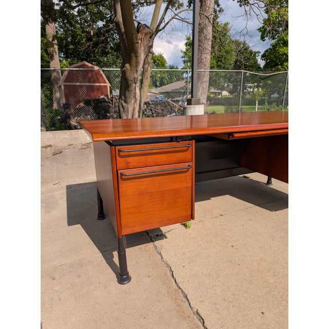 1990s 1990s Vintage 'Relay' Desk by Geoff Hollington for Herman Miller For Sale - Image 5 of 18