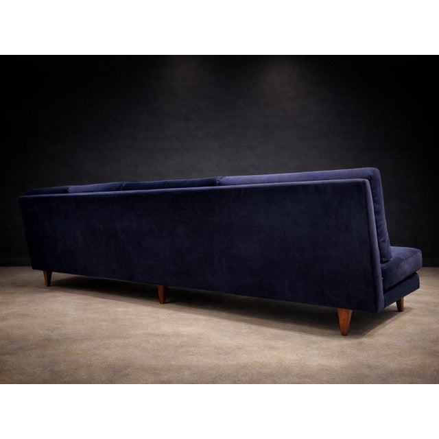 Joaquim Tenreiro Four-Seat Brazilian Modern Sofa in Hardwood by Joaquim Tenreiro, Brazil, 1950s For Sale - Image 4 of 15