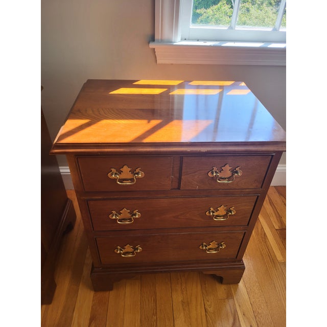 Early 21st Century Stickley Pair of Nightstands For Sale - Image 5 of 9
